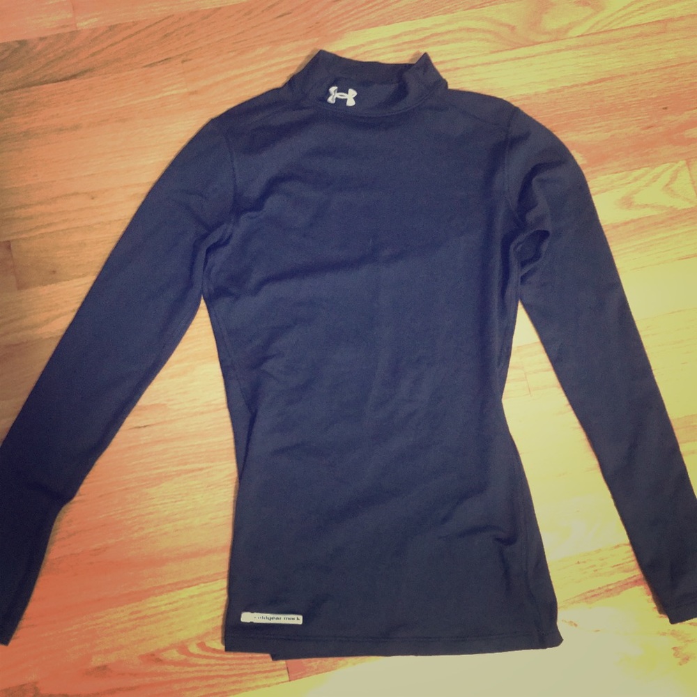 Under armour fitted cold gear shirt